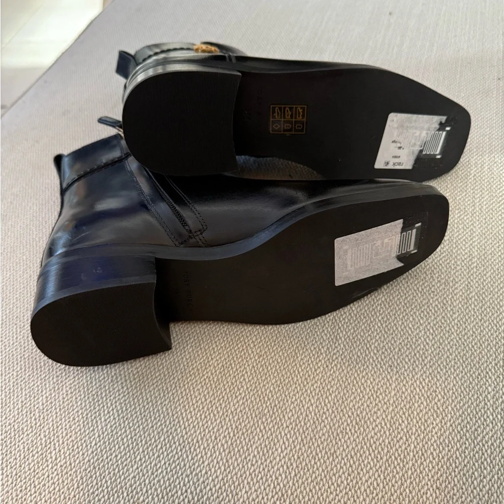 TORY BURCH EVERLY FLAT BOOTS ETRUSCO CALF LEATHER IN PERFECT BLACK SIZE 5 - Picture 4 of 4